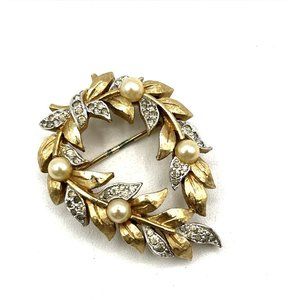 Vintage PANETTA Brooch Rhinestones Faux Pearl Wreath Swirl Pin Brooch